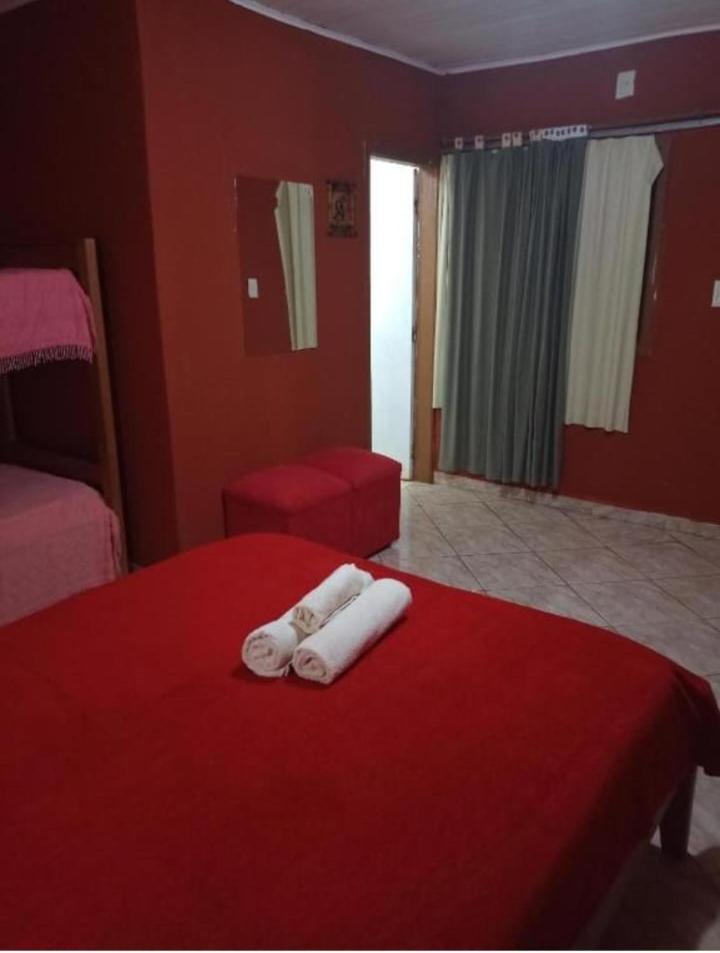Hotel Y Residencial Amigos 푸에르토이과수 외부 사진
