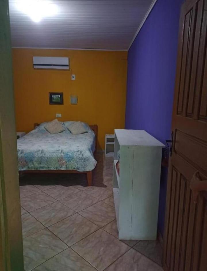Hotel Y Residencial Amigos 푸에르토이과수 외부 사진