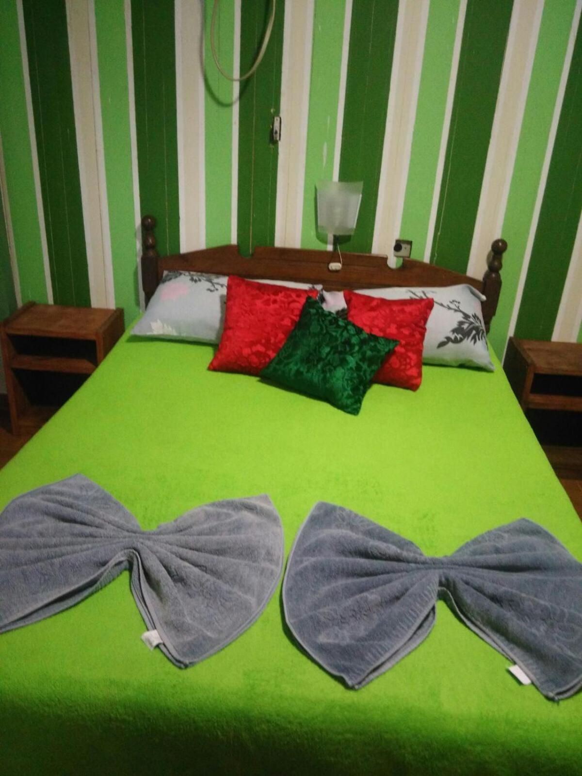 Hotel Y Residencial Amigos 푸에르토이과수 외부 사진